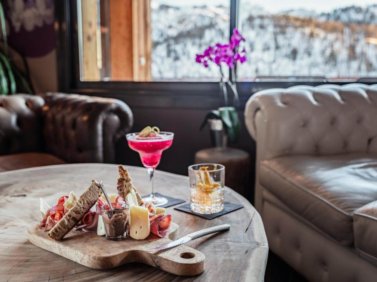 Anova Hotel & Spa 몽제네브르 외부 사진